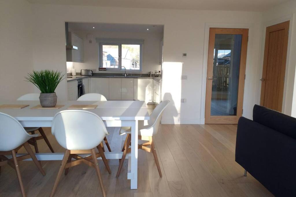 Вилла Asgard House - Modern Cosy House In The Cairngorms Grantown-on-Spey Экстерьер фото